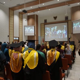 Wisuda April 2025