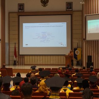 Wisuda April 2025